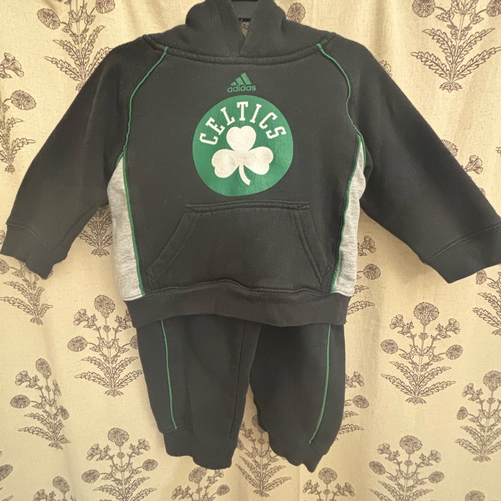 Adidas Celtics Hoodie outfit